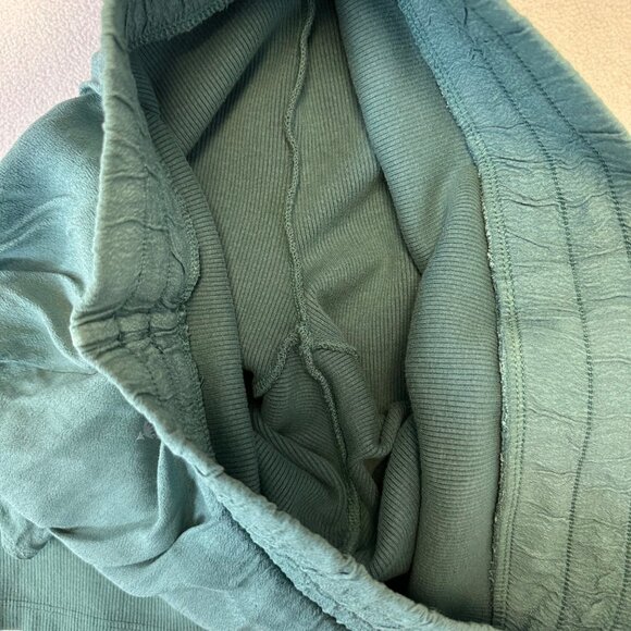 Free People Movement Skirted Ribbed Bike Shorts Size Large Green Athleisure - Picture 11 of 12